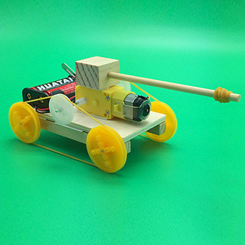 four wheel drive tank handmade for students