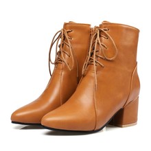 17�ﶬ�¿��ѥpuͨ��ǰ��������朼��^�з���Ůʿ��a�R��ѥ