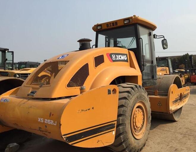 22 toneladas original en el país y en el extranjero para comprar usado XCMG 26 toneladas rodillo