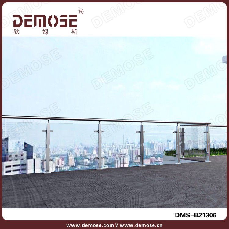 别墅不锈钢栏杆 复式阁楼室内钢木护栏 户外阳台钢化玻璃栏板