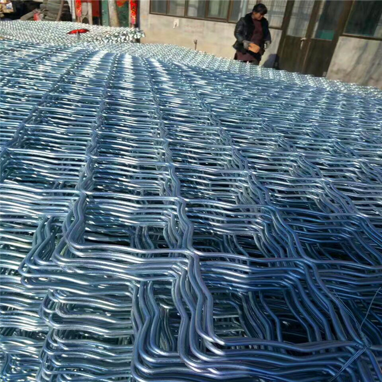 钢丝焊接镀锌美格网 养羊圈牛围栏网大型犬养殖网 阳台防盗铁丝网