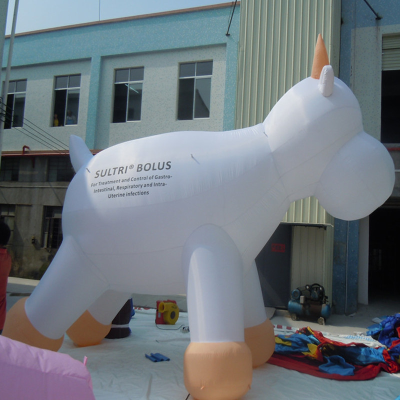 厂家批发充气奶牛卡通广告传媒庆典充气模型支持跨境代发