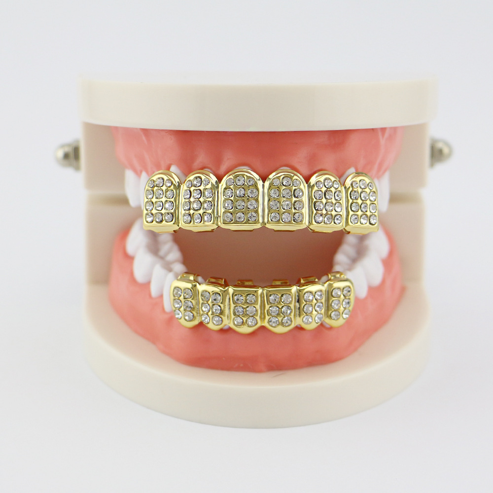 18K chapado en oro de color diamante hip hop tirantes parrillas hombres y mujeres adecuados diamante incrustado seis dientes vampiro colmillos Accesorios