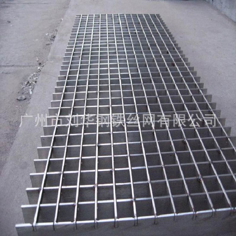 厂家供应隧道水沟盖板 镀锌钢格板 楼梯平台踏步板 船用防滑走道