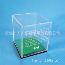 �ǿ���͸��������չʾ���л������ֺ�͸������и߶�����м����