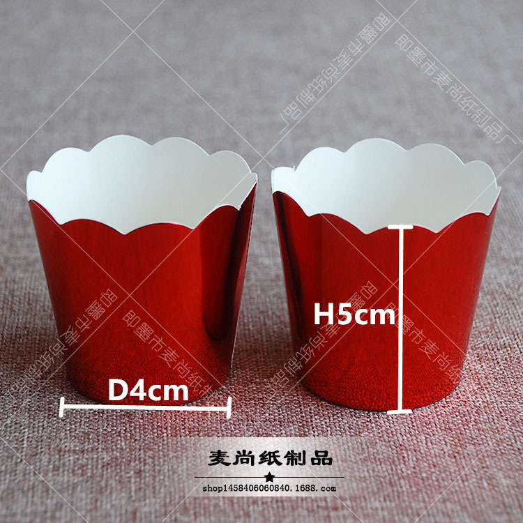 Oro y plata TAZA ROJA taza de papel de pastel Qi Feng papel titular tamaño pequeño papel de aluminio de alta temperatura para hornear taza de papel de alta temperatura taza de la máquina