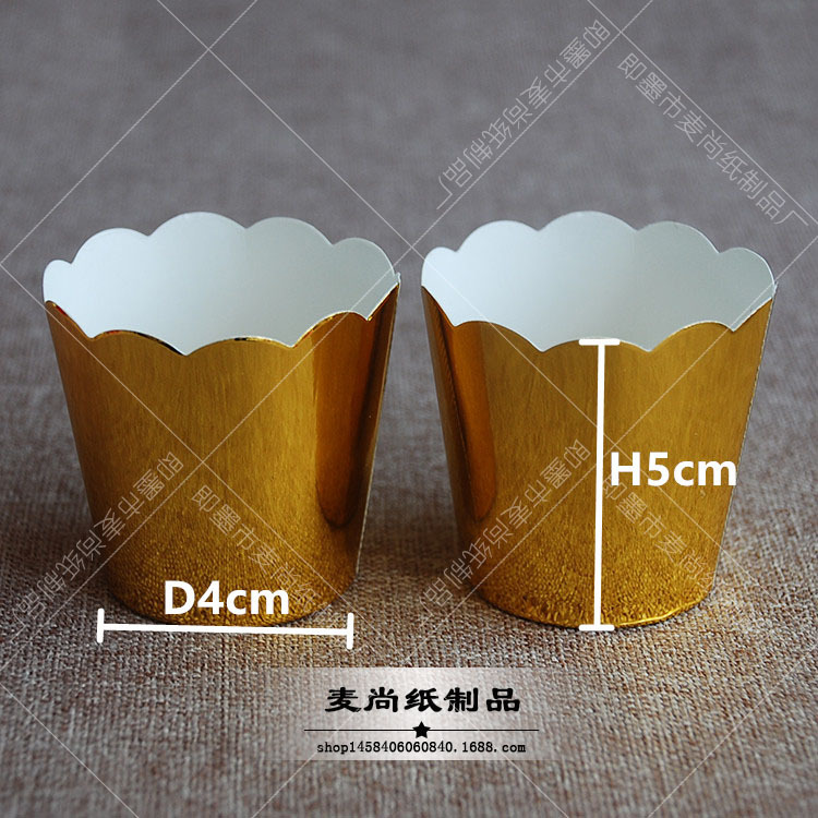 Oro y plata TAZA ROJA taza de papel de pastel Qi Feng papel titular tamaño pequeño papel de aluminio de alta temperatura para hornear taza de papel de alta temperatura taza de la máquina