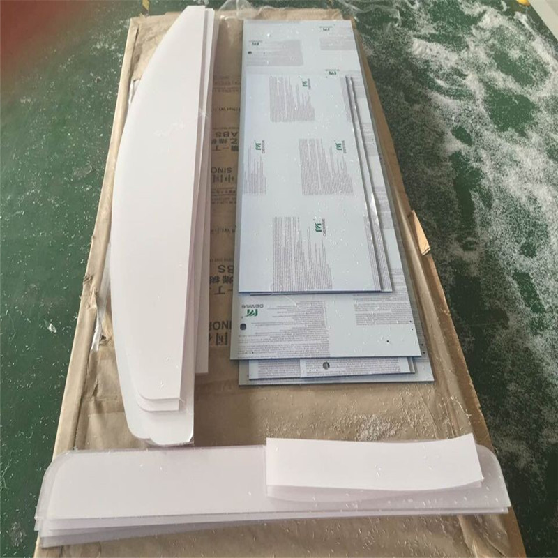 耐高温透明pc板 阳光板每平米价格 阻燃pc板 3mmpc 防火pc板