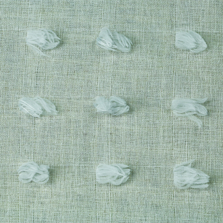 厂家直销 全涤提花剪花眼睫毛面料 时尚女装童装夏季服装面料