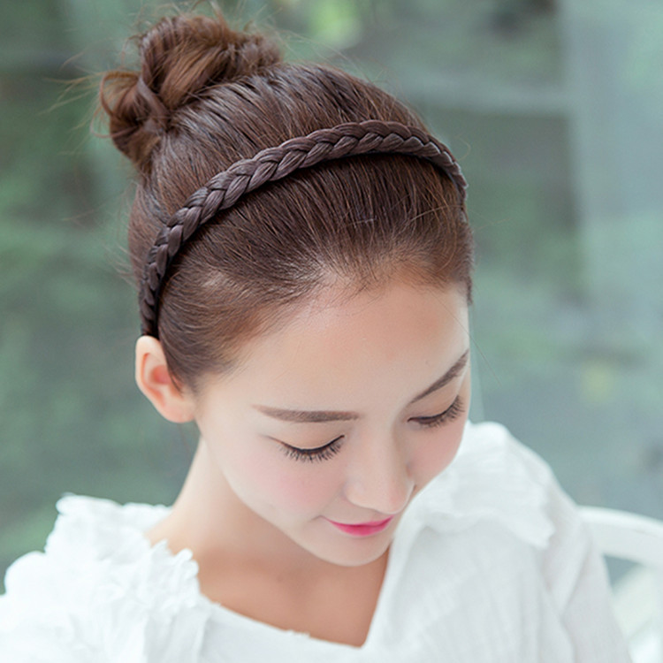 Fresh woven scalloped fashionable headband with pigtail