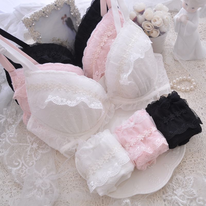Long-term Japanese sweet small fresh deep V thin Cup underwear hollow flower embroidery bra set with large size A- F Cup Long-term Japanese sweet small fresh deep V thin Cup underwear hollow flower embroidery bra set with large size A- F Cup