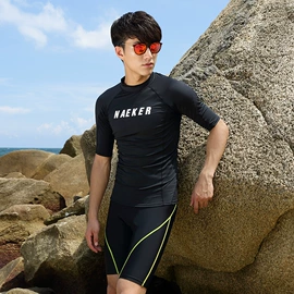 潜水服;连体泳衣;比基尼