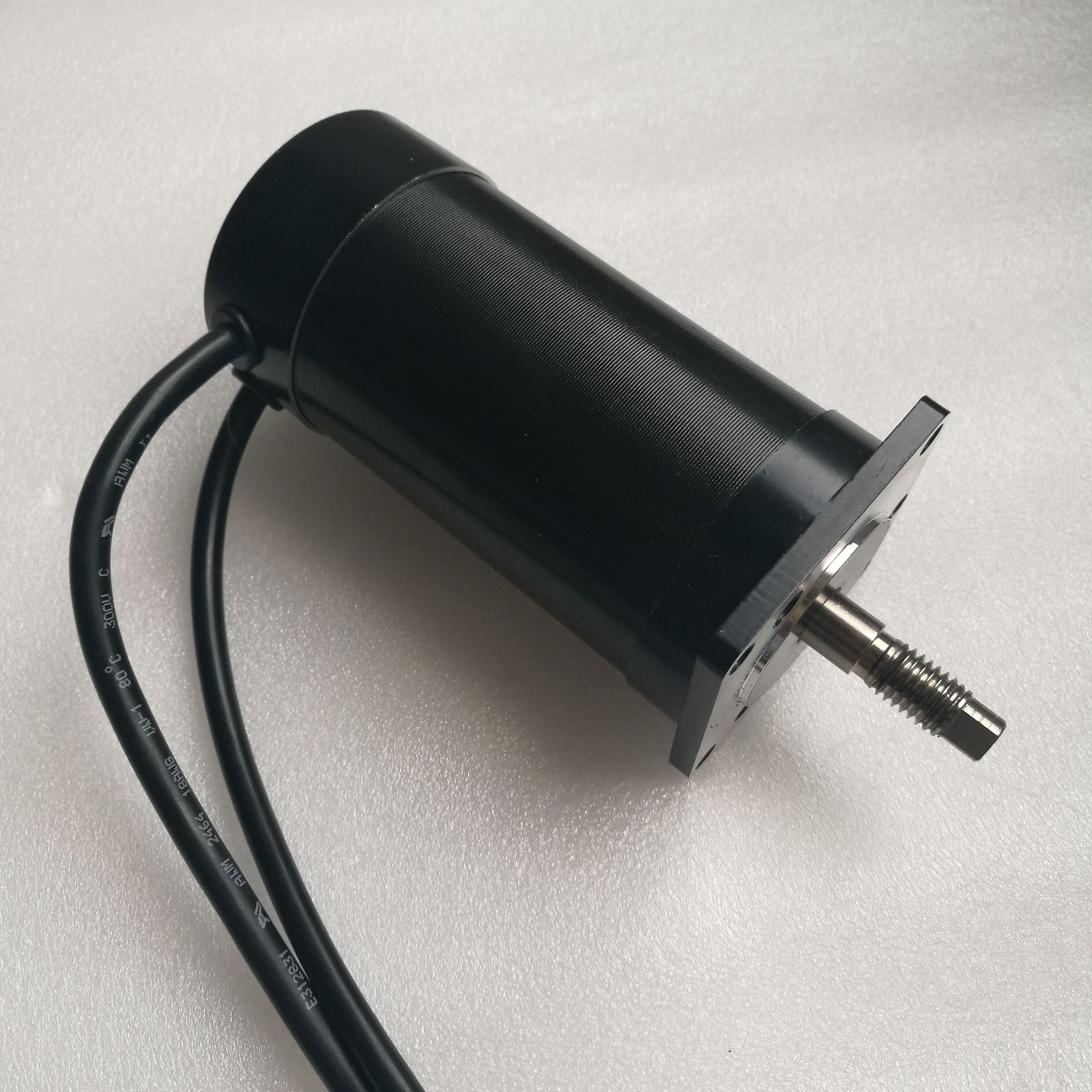 理疗用直流无刷电机 带螺纹57直流无刷电机 1500转 24V  理疗电机