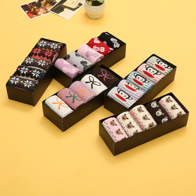 Autumn and winter women's boxed thickened warm rabbit wool socks mid-calf South Korea foreign trade sweet gift box women's socks wholesale