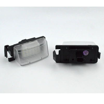 Infiniti, Nissan License plate lamp