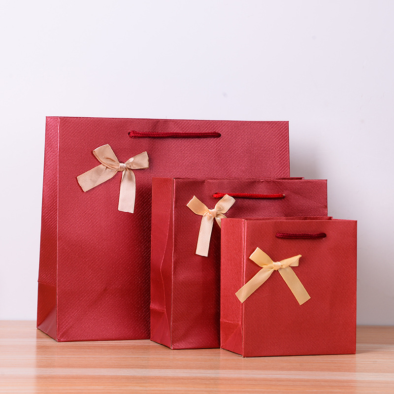 Special Paper red gift bag portable square paper bag handbag paper packaging bag printing red wine bag high-end