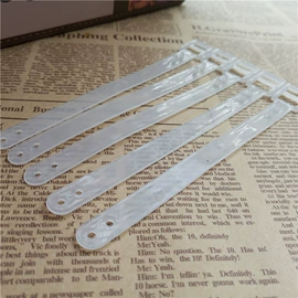 行李牌;钥匙扣及钥匙扣配件;其他箱包配件