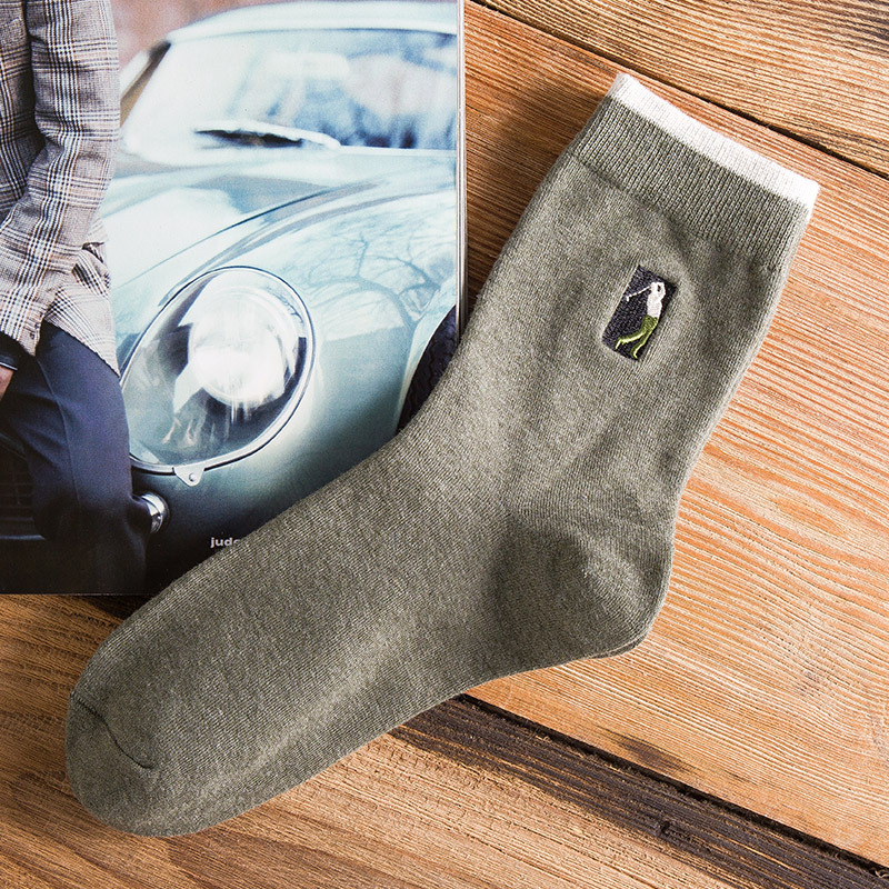 Chaussettes mi-mollet classiques brodées décontractées en coton pour homme, couleur unie, style sport, nouvelle collection 2025d_voghion.com