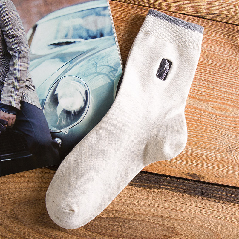 Chaussettes mi-mollet classiques brodées décontractées en coton pour homme, couleur unie, style sport, nouvelle collection 2025d_voghion.com