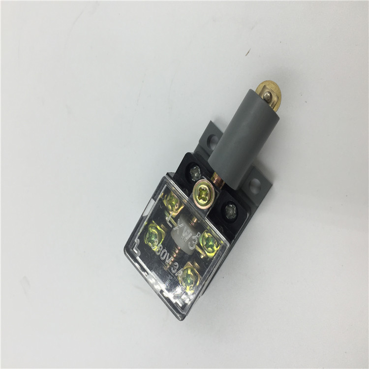 现货LXW3-N机床行程开关限位开关微动开关触动开关带滚轮一件代发