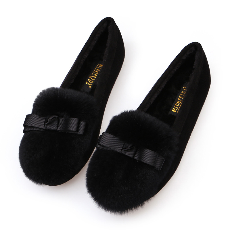 Zapatos de felpa de mujer forrados de lana 2023 Otoño e Invierno Nuevos zapatos de guisantes de boca baja zapatos planos de algodón forrados de lana a juego más el tamaño 41-43