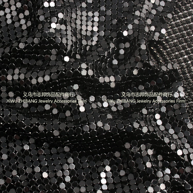 ������������ʯ���������������ʲ������ƽƬ���θ��Է糱