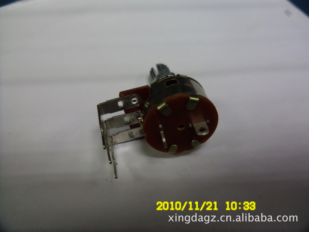 148带开关电位器 台灯电位器 调速开关 单联弯角带开关电位器