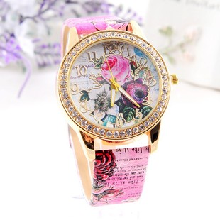�羳�¿�Ůʿ�ֱ�MȦˮ荾ջ��D��Ƥ��ֱ����e�r�����eʯӢ��