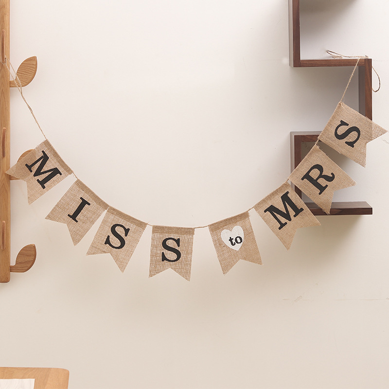 欧美婚礼装饰用麻布爱心三角旗 派对用品 派对拉旗 麻布旗 燕尾旗