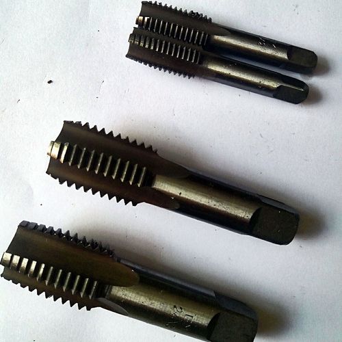 Hand tapping straight groove tapping, tapping special thread tool M3-M30. Thick and thin thread Yangtze hand tap