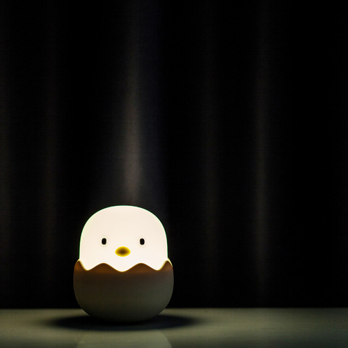 Cross-border eggshell chicken night light USB bedroom silicone pat light tumbler cartoon egg children's led table lamp