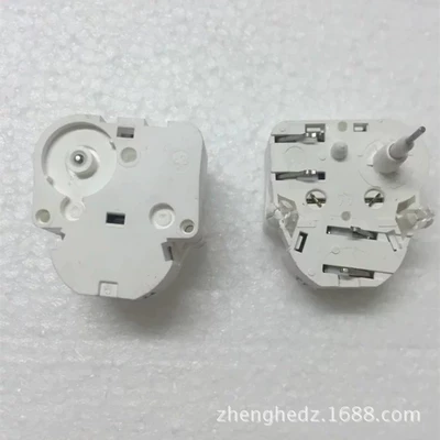 Iron Shaft Vdo Instrument Motor Suitable for Chery Qq/Sagitar/Magotan/Touran Jetta Used Car Stepper Motor (automobile instrument)