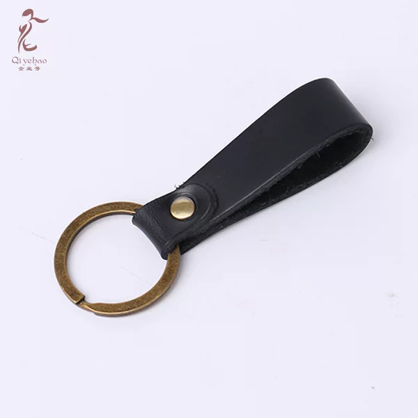 Leather retro cowhide bronze original personality handmade car keychain creative small gift factory wholesale