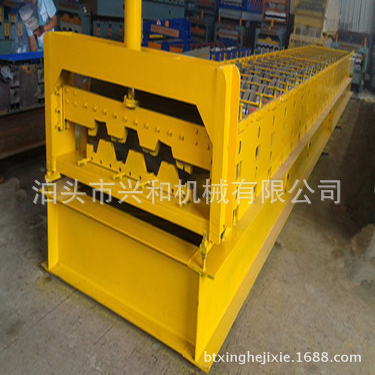 供应彩钢楼承板成型彩钢设备688楼承板机成型稳定速度快