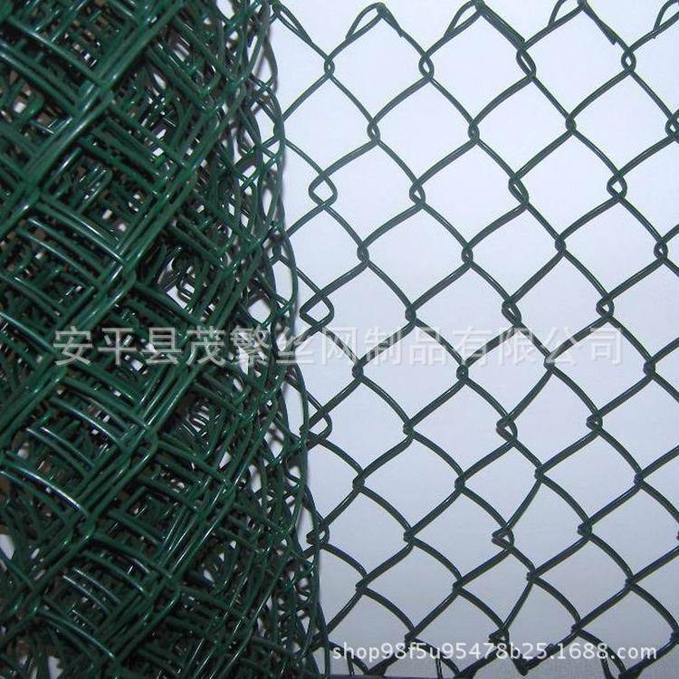 厂家供应 球场围网 足球场围栏 体育场围网 运动场操场护栏网