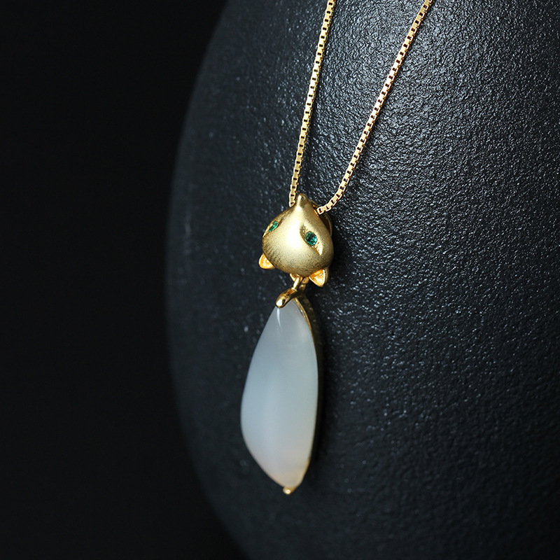 素十八s925银小众设计感狐狸项链女个性创意白玉髓气质时尚锁骨链