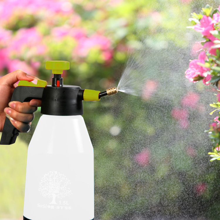 Bajo el mercado 1L/2L jardinería riego regadera de plástico de mano rociador manual de presión de aire image 5