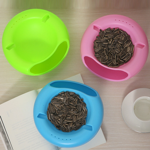 Creative nut-cracking gadget lazy fruit plate candy fruit plate double-layer dried fruit plate desktop trash storage box wholesale 