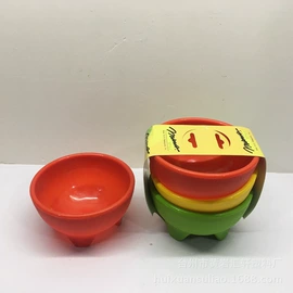 塑料杯;塑料桶;量筒、量杯