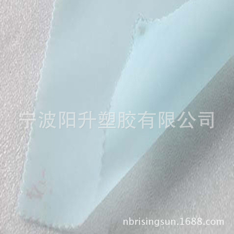 PEVA膜雨衣面料厂家直销防水PE薄膜雨衣雨披专用围裙布料