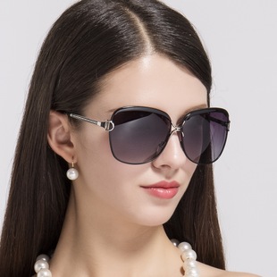 �¿��pɫ�RƬŮʿ�r��ƫ��̫��R �����n���ɫ���R���ī�R8702