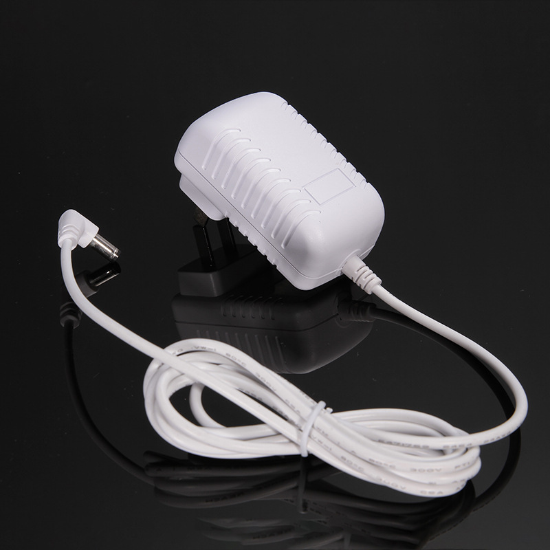 12.6V1A电源适配器  3C认证加热服 小家电 灯带插墙适配器