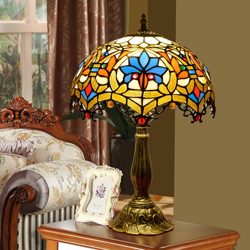 European Tiffany Stained Glass Living Room Bedroom Restaurant Bar Hotel Decoration Bedside Art Table Lamp Glazed Lamp European Tiffany Stained Glass Living Room Bedroom Restaurant Bar Hotel Decoration Bedside Art Table Lamp Glazed Lamp