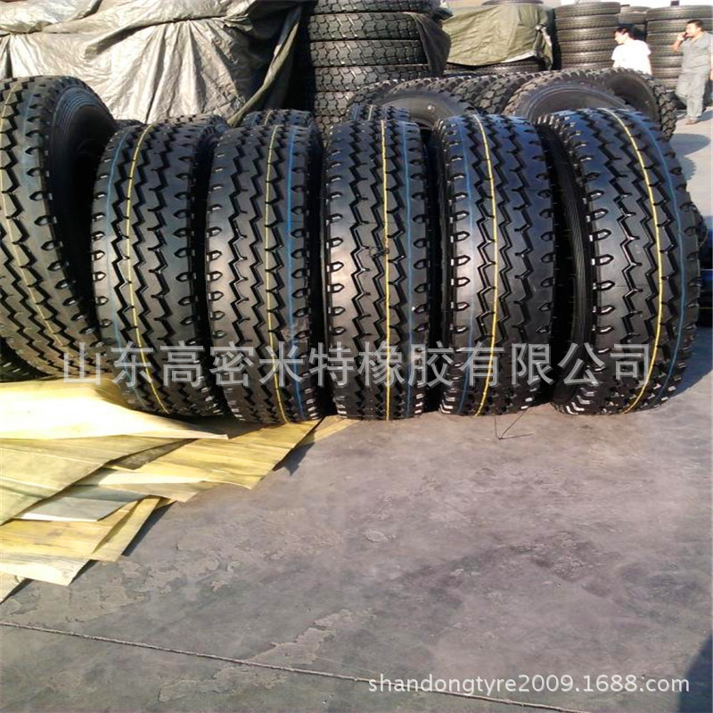 750R16线纹全钢丝载重卡车轮胎 750R16钢丝轮胎 优质耐磨