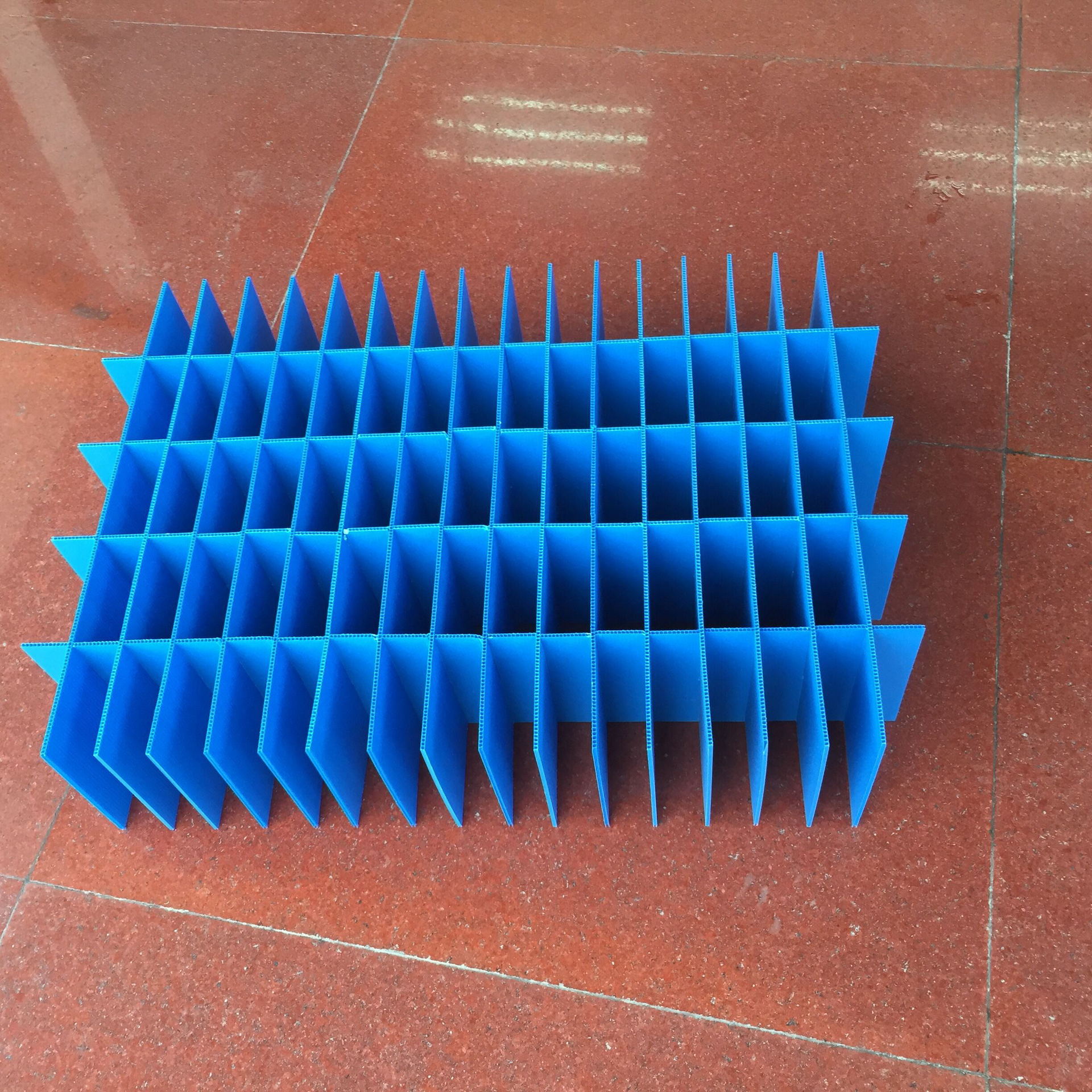 供应兰色中空板隔板 3MM全新料普通料兰色中空板刀卡