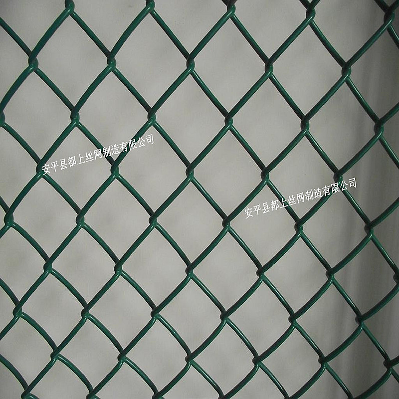 厂家供应PVC镀锌勾花网 球场护栏网围网防护网 边坡防护网