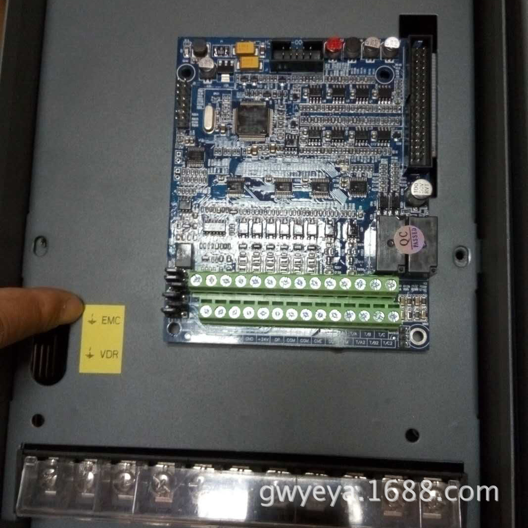 ����EZ300-7.5KWSAJ����7.5KW��������80T����ע�ܻ��첽�ŷ�����