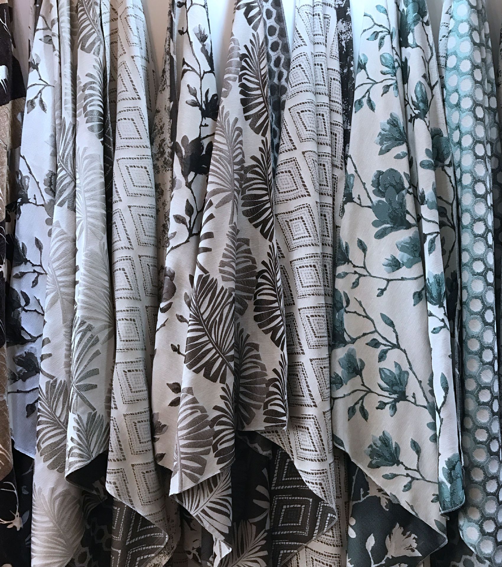 新款涤棉提花布 沙发面料 窗帘布靠垫布仿麻面料工厂直供