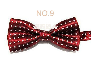 Children's bow tie with bow