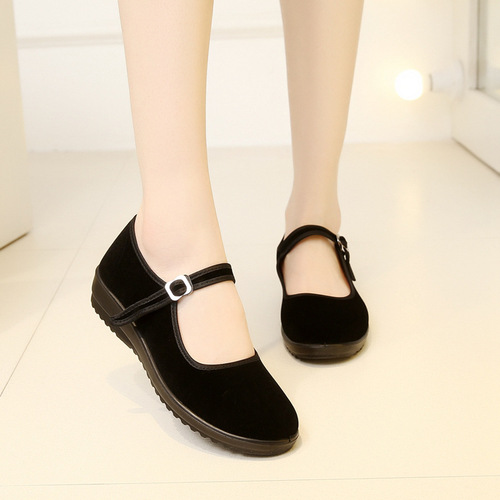 Spring Old Beijing Fabric Shoes for Women Black Velour Hotel Black Work Shoes with Buckle Dance Middle-Aged Mother Fabric Shoes